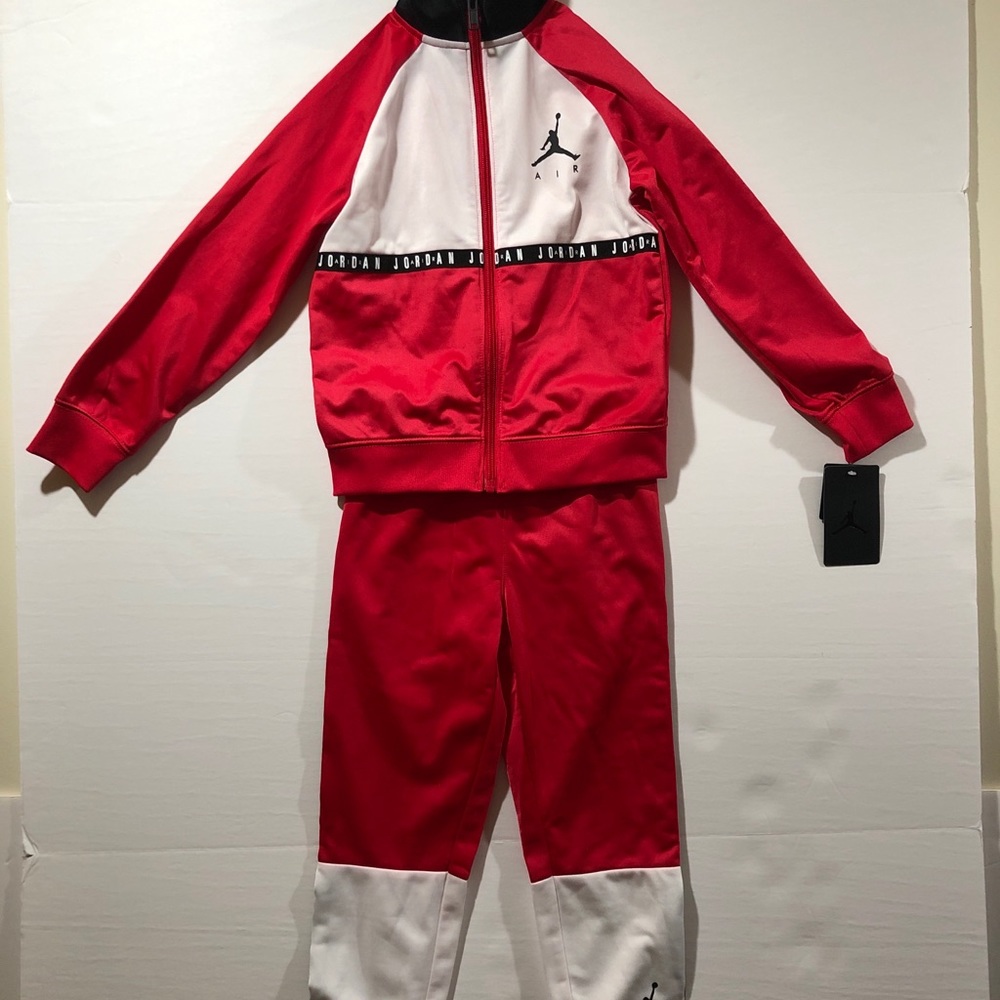 Jordan, Girls 2 Piece Sweat Suit Set, Size 6